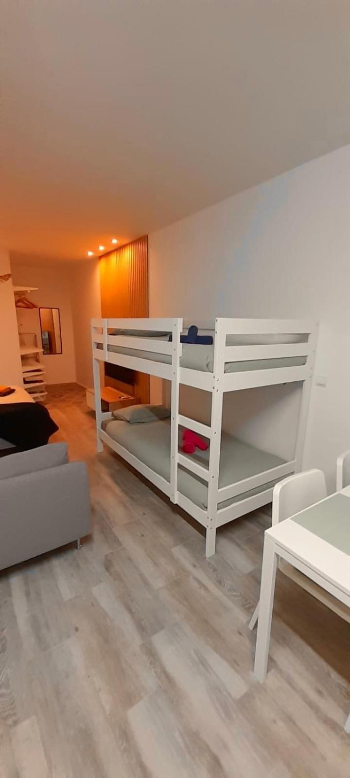 El Apartamentito De Zamarrilla Parking Gratis Incluido Málaga Esterno foto